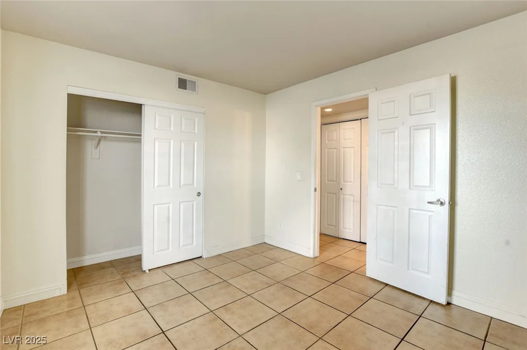 2801 Rainbow, Las Vegas, NV 89108