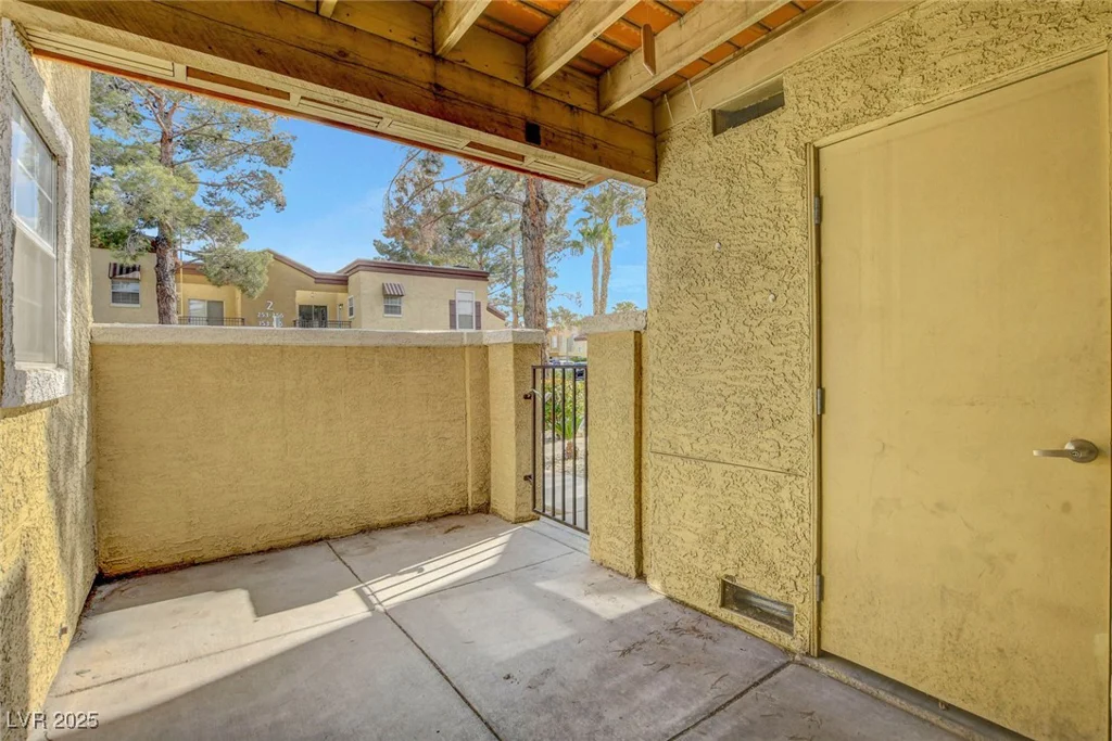 2801 Rainbow, Las Vegas, NV 89108