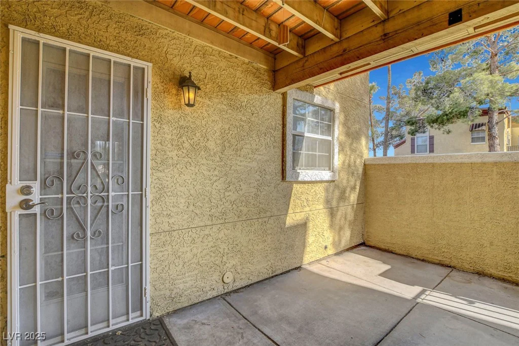 2801 Rainbow, Las Vegas, NV 89108