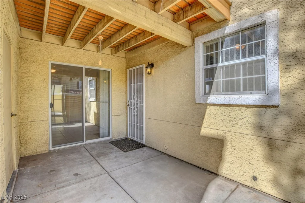 2801 Rainbow, Las Vegas, NV 89108