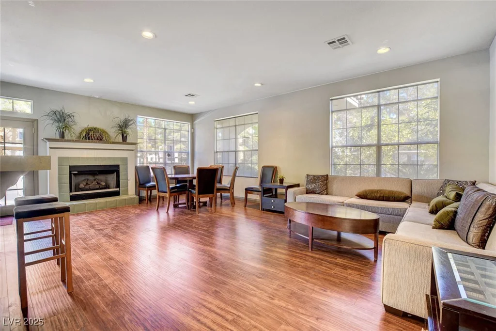 2801 Rainbow, Las Vegas, NV 89108