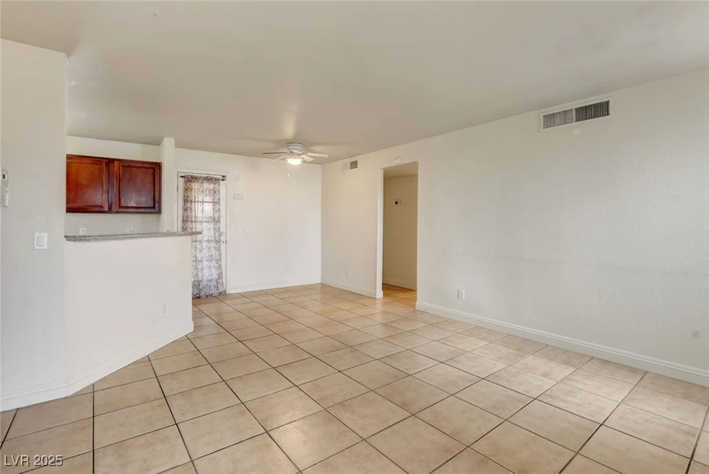 2801 Rainbow, Las Vegas, NV 89108