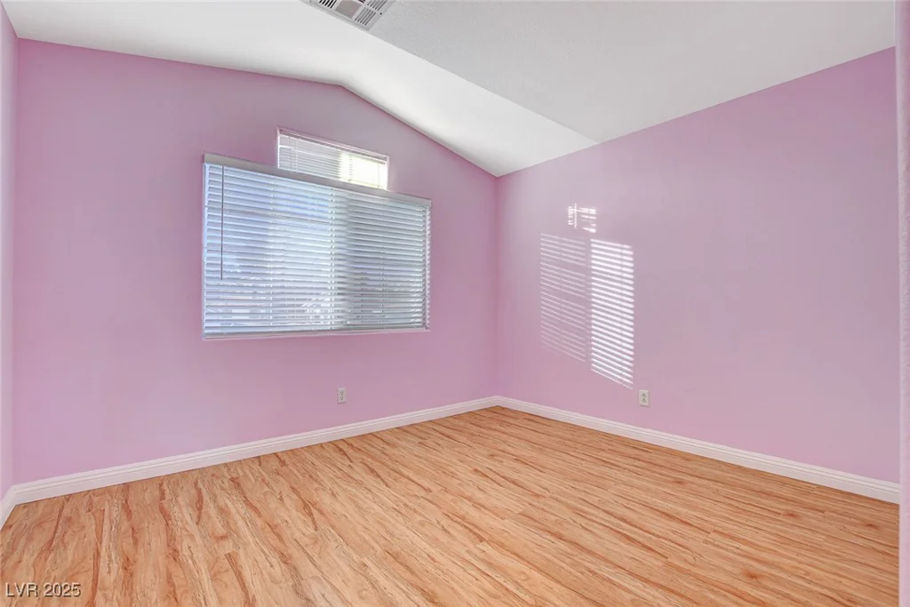 1800 Summit Pointe, Las Vegas, NV 89117