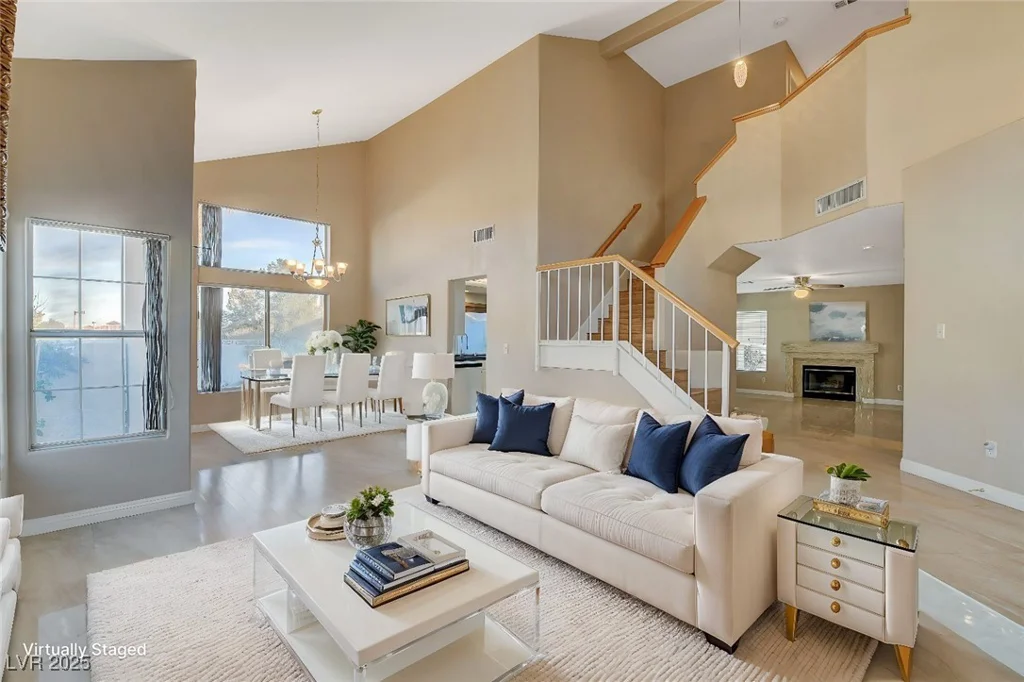 1800 Summit Pointe, Las Vegas, NV 89117