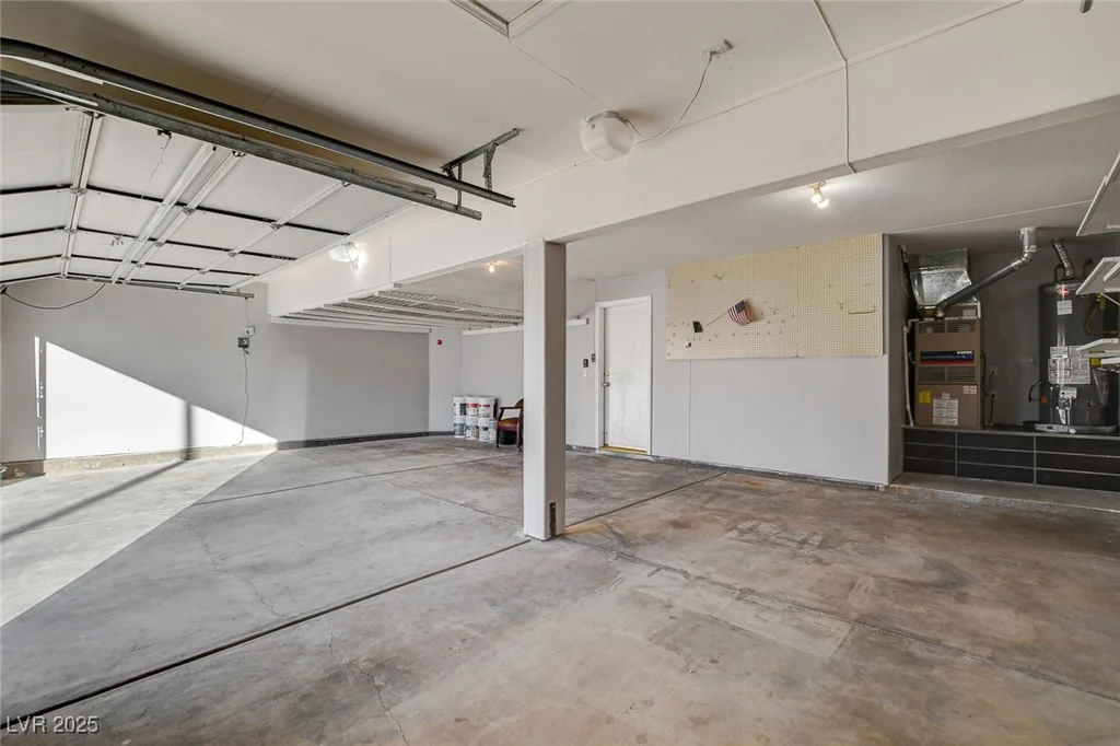 1800 Summit Pointe, Las Vegas, NV 89117