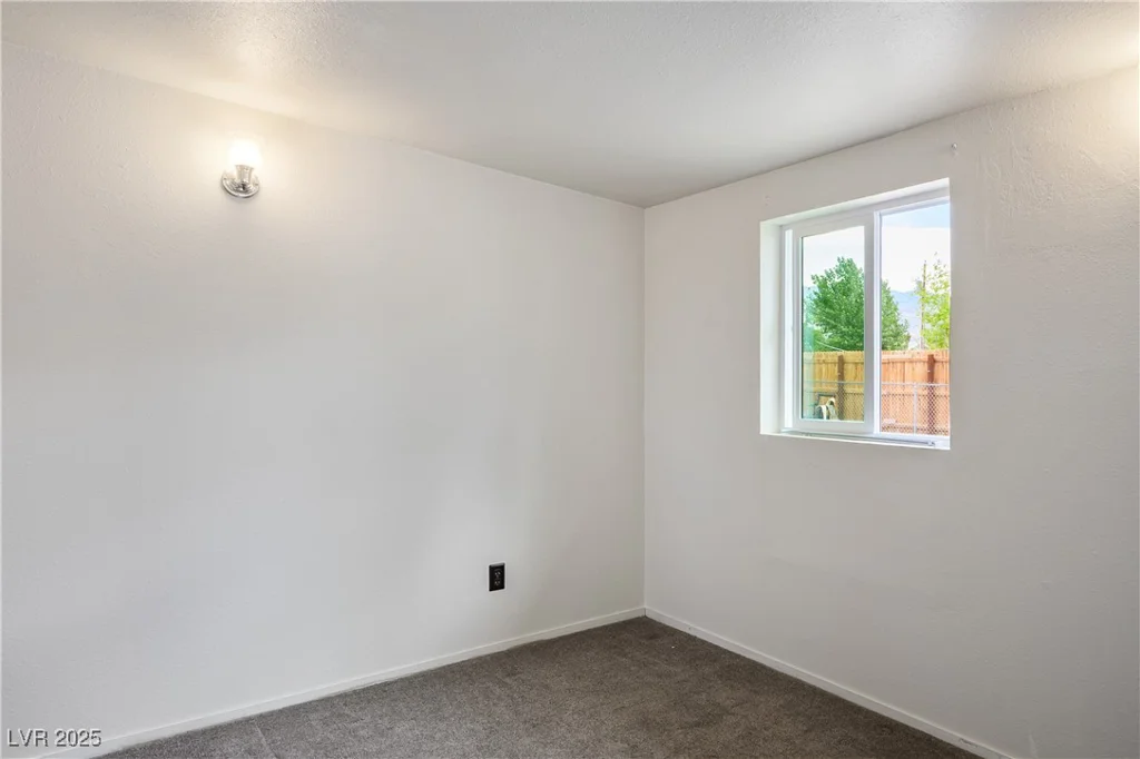 4171 Point, Pahrump, NV 89060