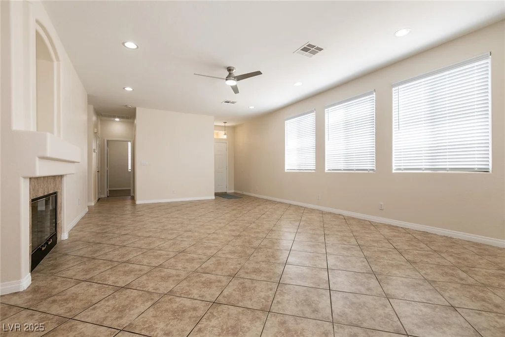 9001 Picket Fence, Las Vegas, NV 89143