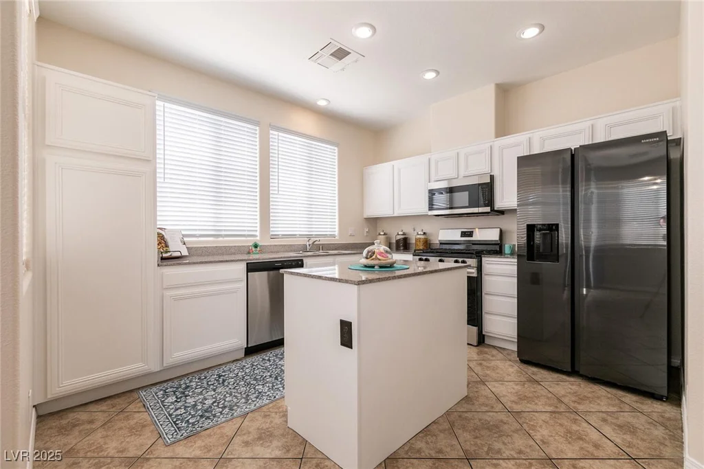 9001 Picket Fence, Las Vegas, NV 89143