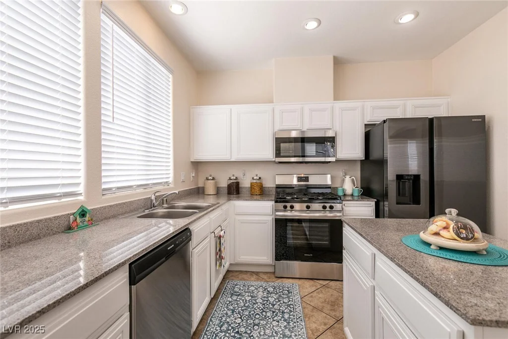 9001 Picket Fence, Las Vegas, NV 89143