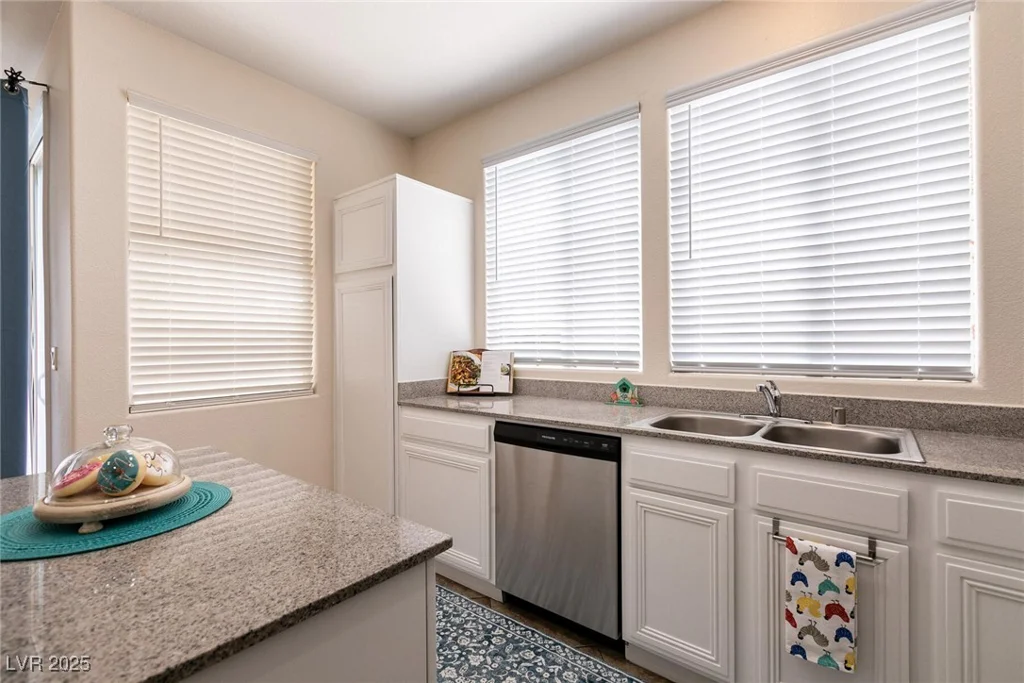 9001 Picket Fence, Las Vegas, NV 89143
