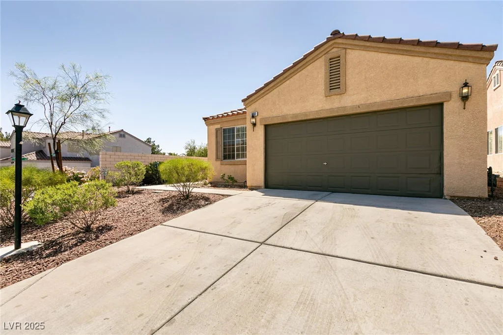 9001 Picket Fence, Las Vegas, NV 89143