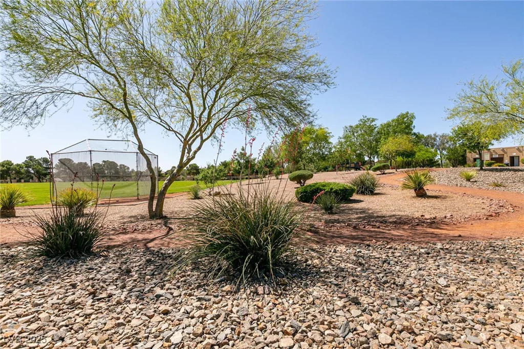 9001 Picket Fence, Las Vegas, NV 89143