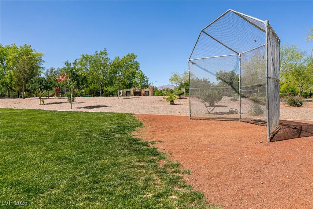 9001 Picket Fence, Las Vegas, NV 89143