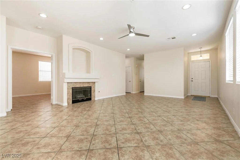9001 Picket Fence, Las Vegas, NV 89143