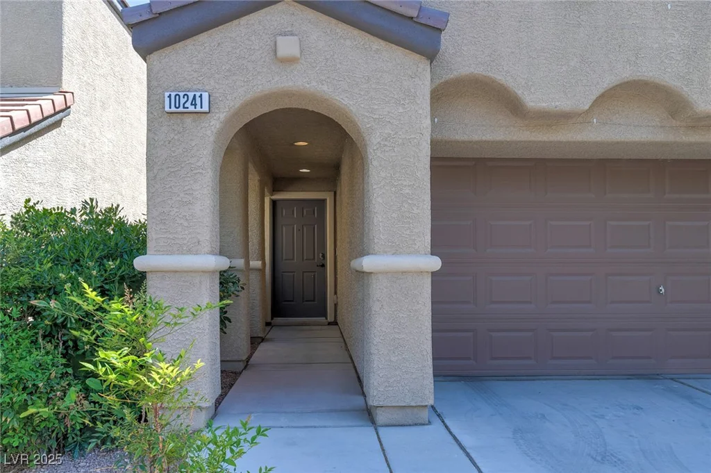 10241 Headrick, Las Vegas, NV 89166