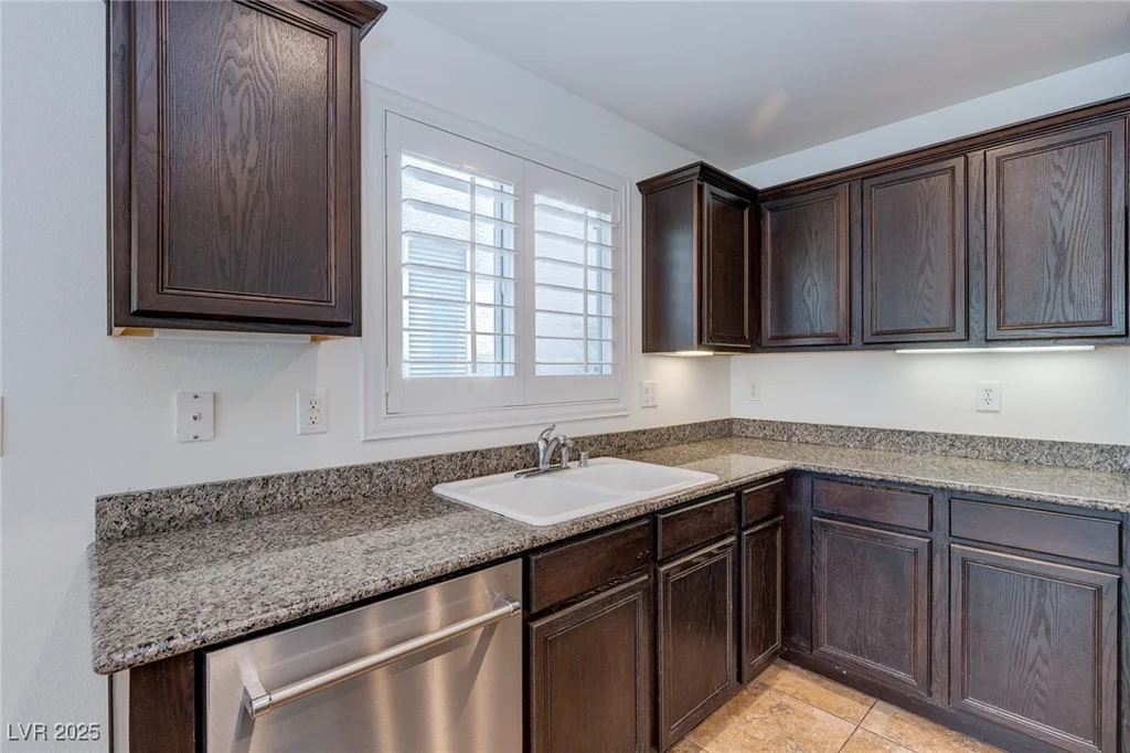 10241 Headrick, Las Vegas, NV 89166