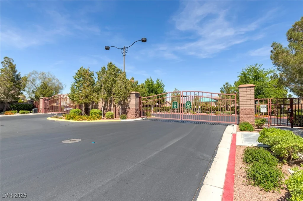 10241 Headrick, Las Vegas, NV 89166