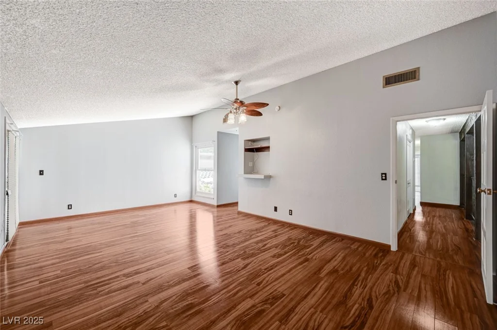 2017 Plaza De Cielo, Las Vegas, NV 89102