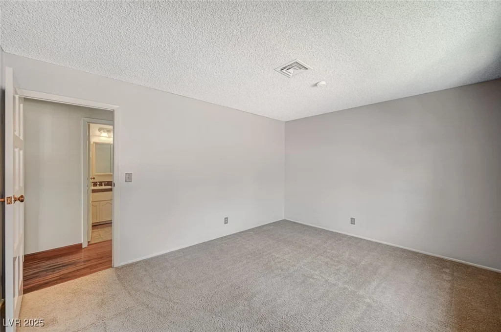 2017 Plaza De Cielo, Las Vegas, NV 89102