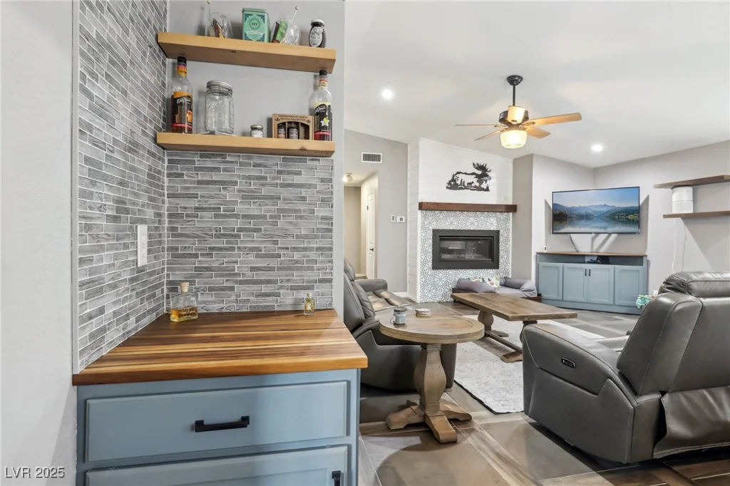 4813 Canadian, Las Vegas, NV 89130