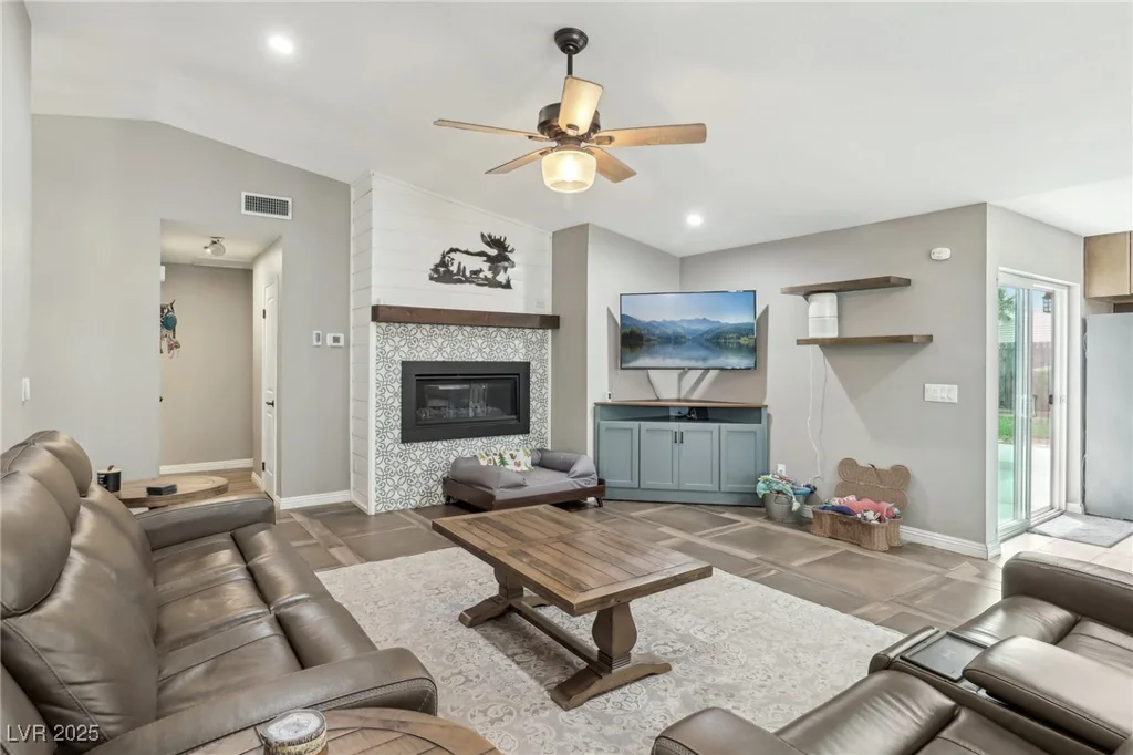 4813 Canadian, Las Vegas, NV 89130