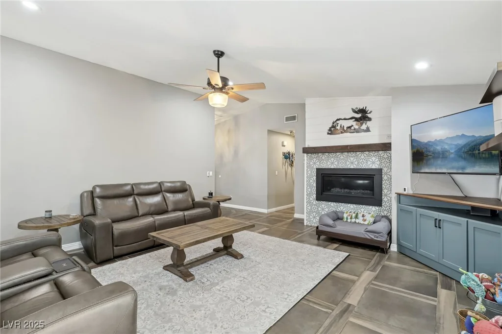 4813 Canadian, Las Vegas, NV 89130