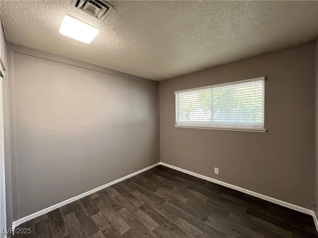 30 Diamond, Las Vegas, NV 89106