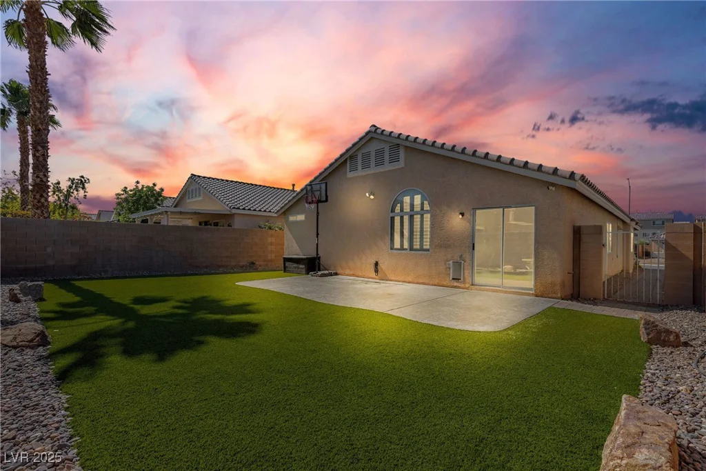 5965 Sierra Medina, Las Vegas, NV 89139