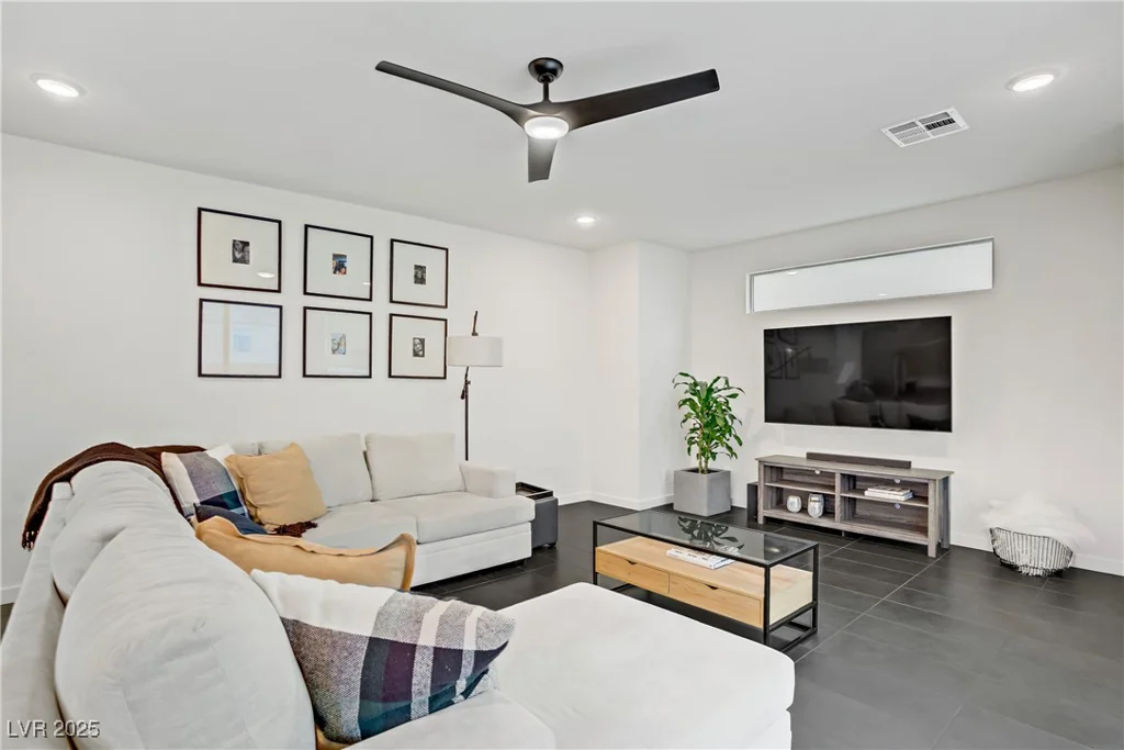525 Monarch Ridge, North Las Vegas, NV 89084