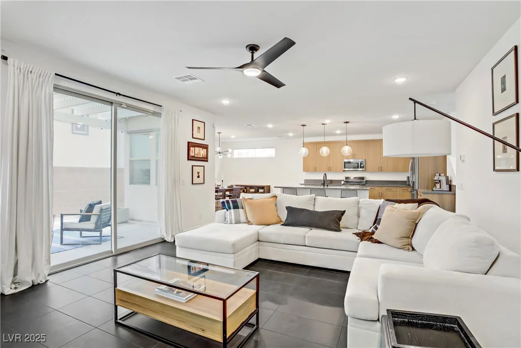 525 Monarch Ridge, North Las Vegas, NV 89084