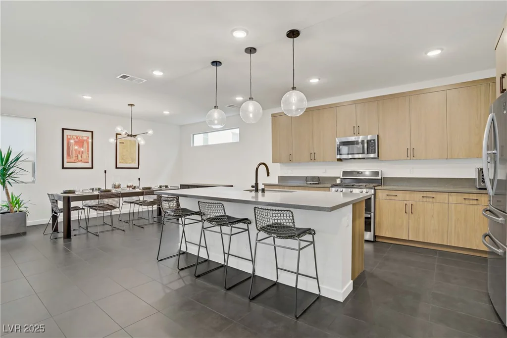 525 Monarch Ridge, North Las Vegas, NV 89084