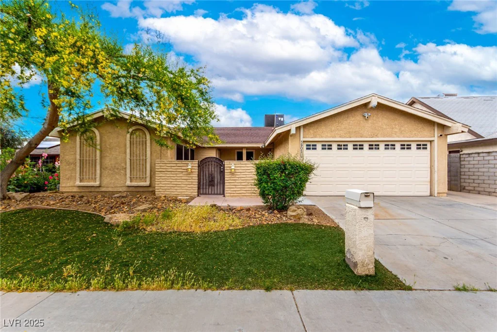 3905 Cherokee, Las Vegas, NV 89121