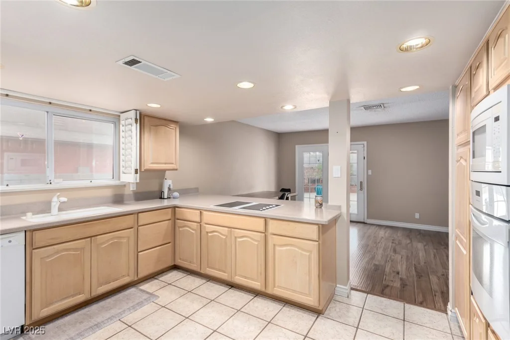 3905 Cherokee, Las Vegas, NV 89121