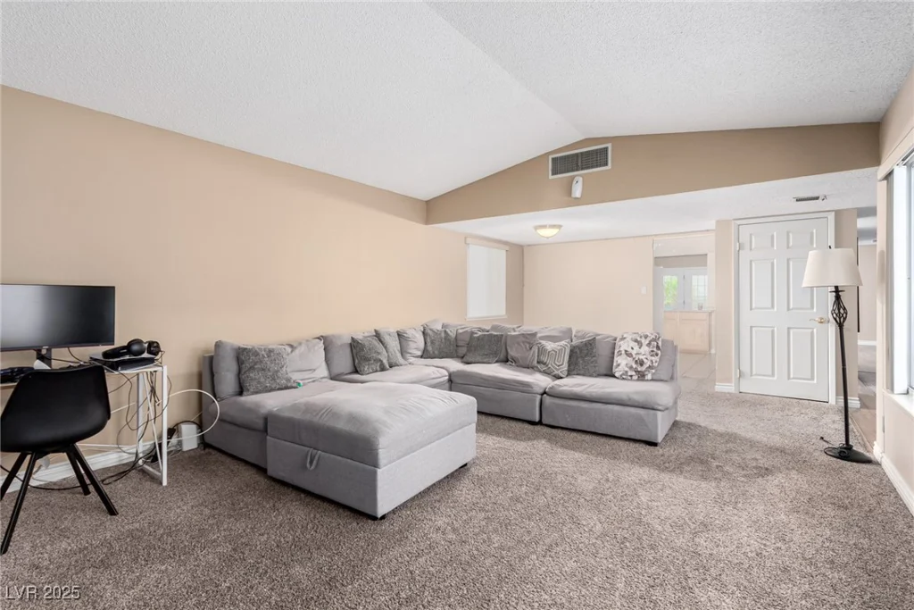 3905 Cherokee, Las Vegas, NV 89121