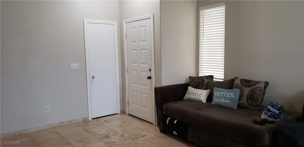 857 Lantham, Las Vegas, NV 89110