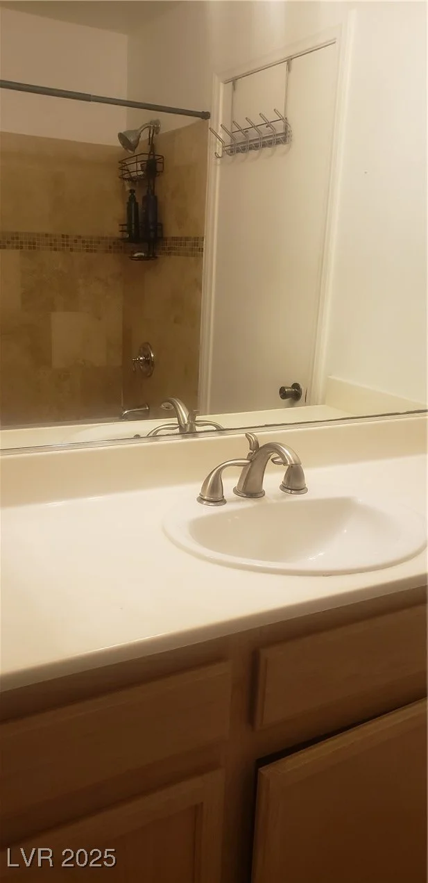 857 Lantham, Las Vegas, NV 89110
