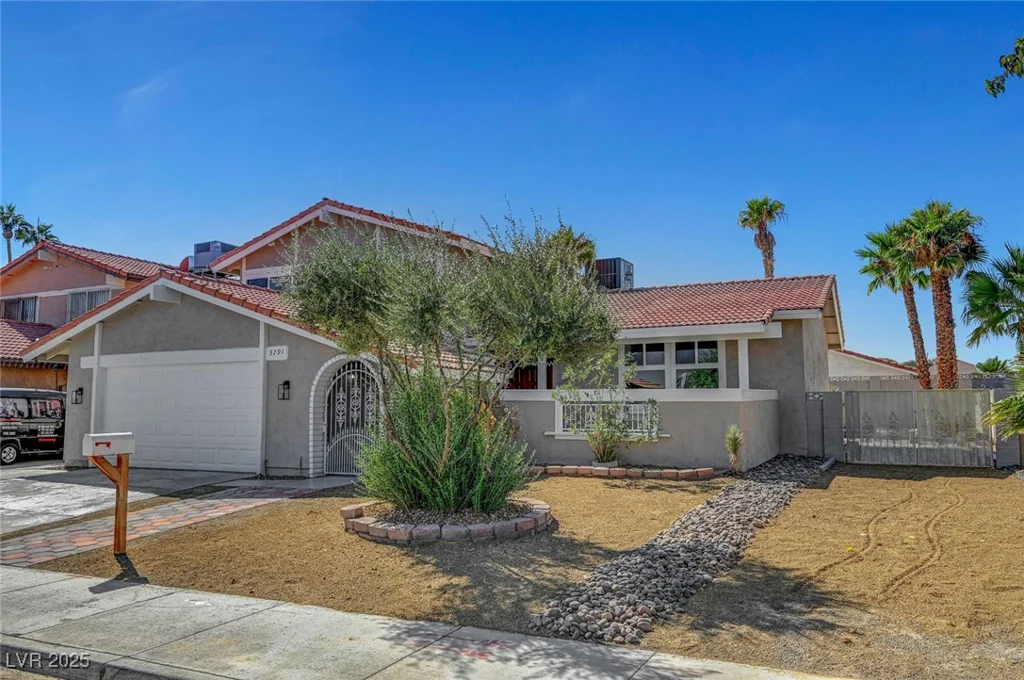 3791 El Camino, Las Vegas, NV 89103