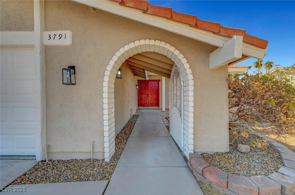 3791 El Camino, Las Vegas, NV 89103