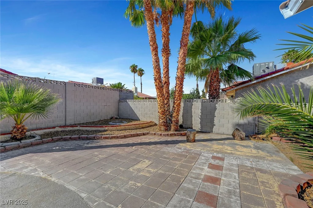 3791 El Camino, Las Vegas, NV 89103