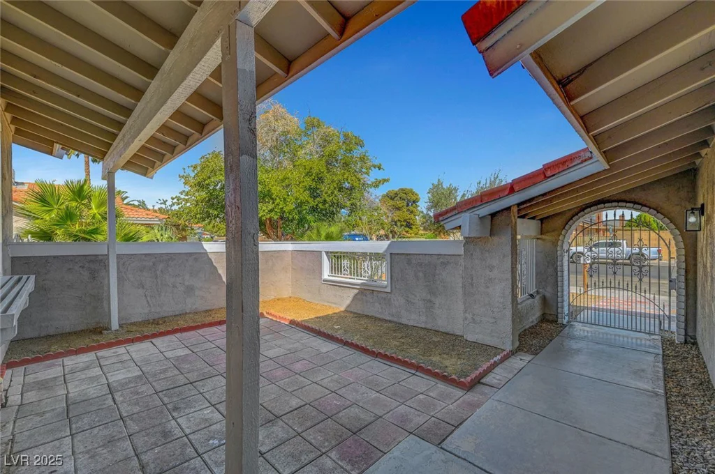 3791 El Camino, Las Vegas, NV 89103
