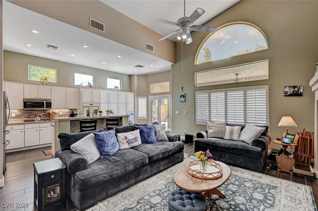3055 Whispering Crest, Henderson, NV 89052