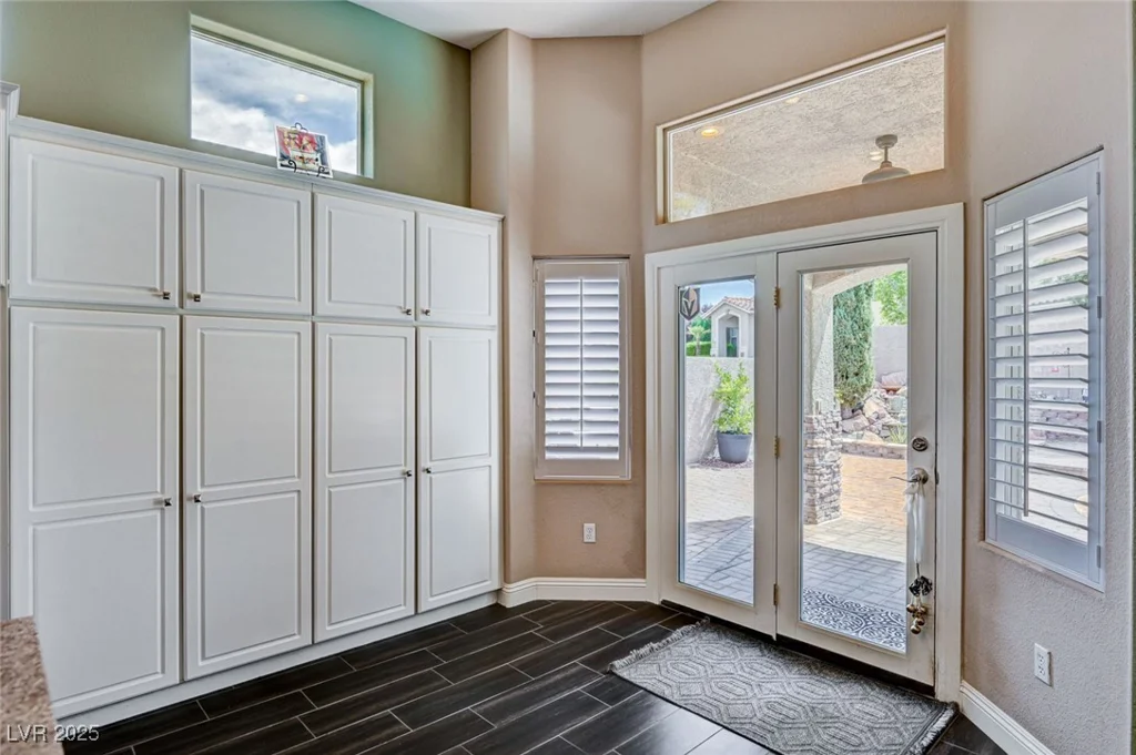 3055 Whispering Crest, Henderson, NV 89052