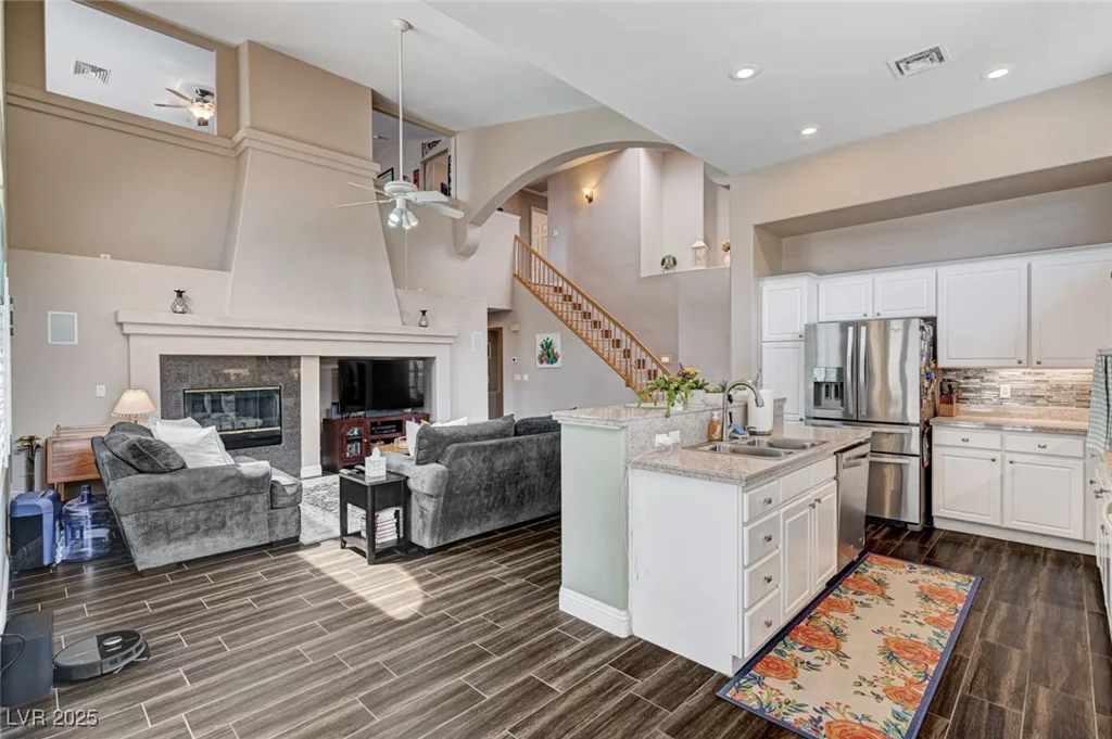 3055 Whispering Crest, Henderson, NV 89052