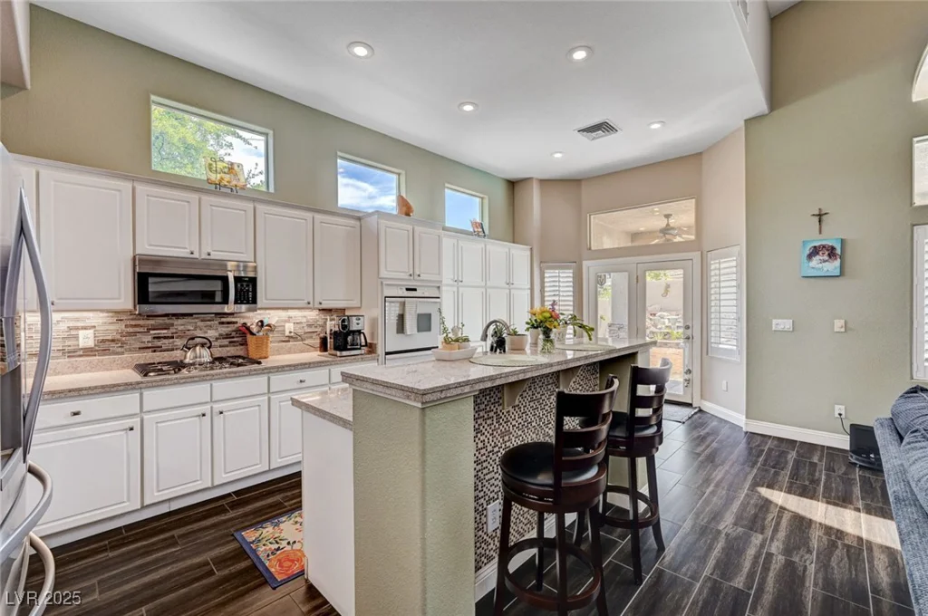 3055 Whispering Crest, Henderson, NV 89052