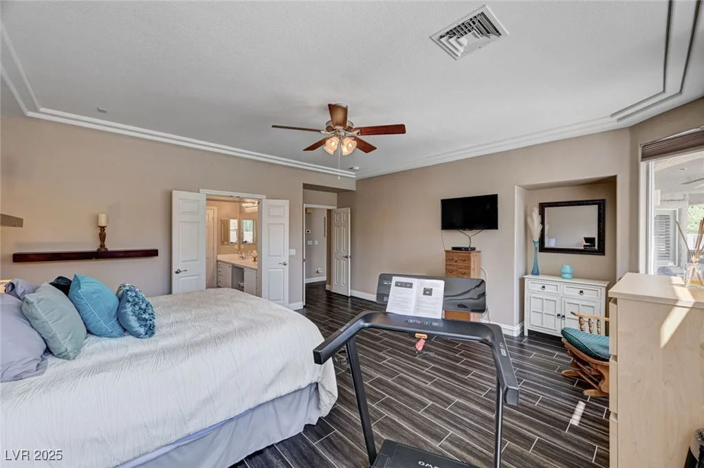 3055 Whispering Crest, Henderson, NV 89052
