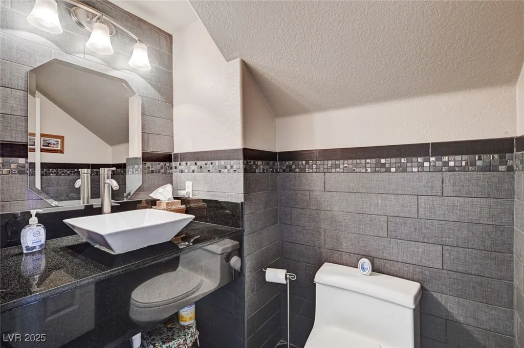 3055 Whispering Crest, Henderson, NV 89052