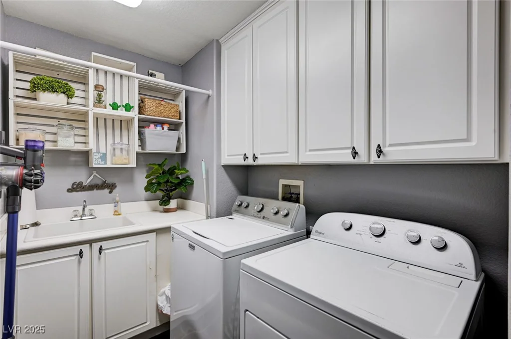 3055 Whispering Crest, Henderson, NV 89052