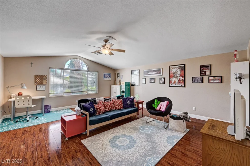 3055 Whispering Crest, Henderson, NV 89052