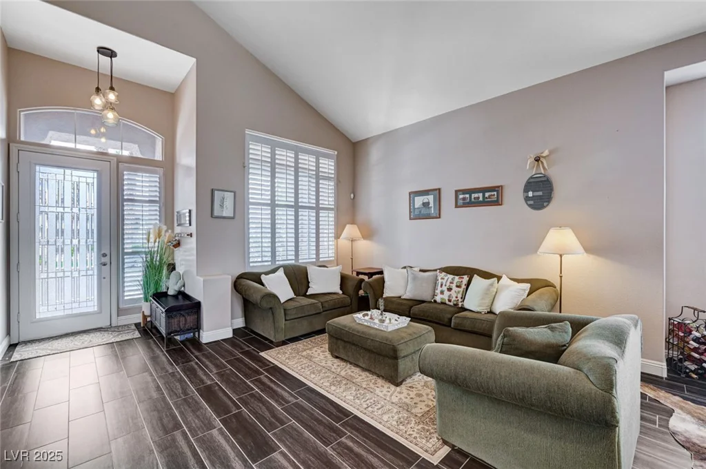 3055 Whispering Crest, Henderson, NV 89052