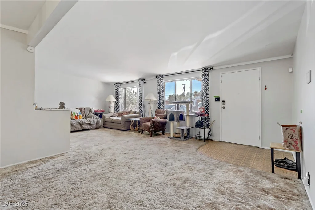 1674 Palma Vista, Las Vegas, NV 89169